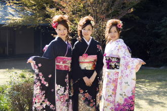 成人式写真のロケーション撮影 プラン5 ギャラリー 浜松近郊の神社で結婚式 写真 貸衣装の着付けスタジオ華 成人式写真のロケーション撮影 プラン5 ギャラリー 浜松近郊の神社で結婚式 写真 貸衣装の着付けスタジオ華